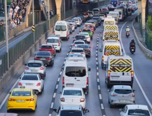 Motorine bu gece 1 lira 15 kuruş zam geliyor