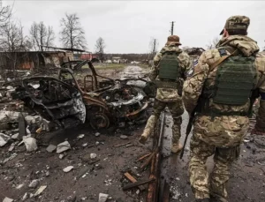 Rusya saldırılarını yoğunlaştırdı! Ukrayna’ya bomba yağdırdılar