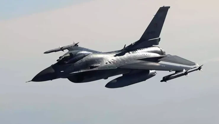 Tayvan’da F-16 savaş uçağı eğitim uçuşunda düştü