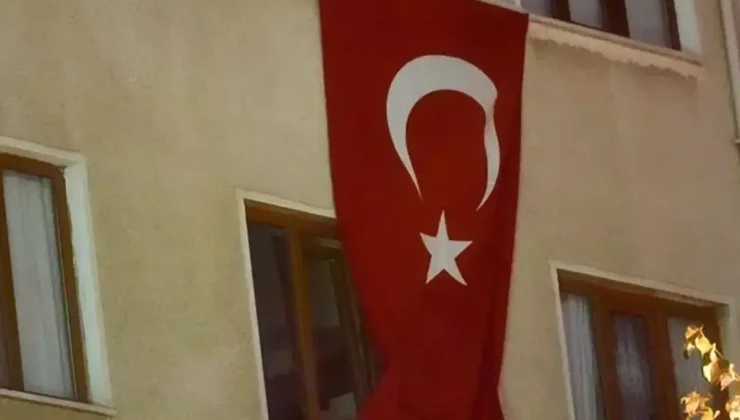 Türk bayrağına bir saygısızlık daha! Bedeli ödetiliyor